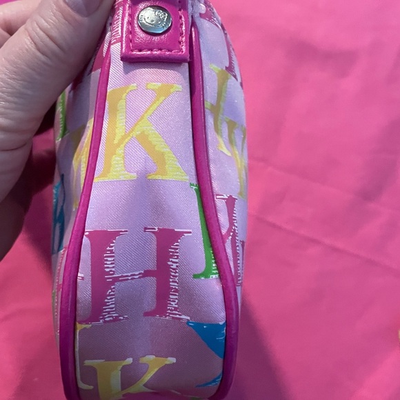 SANRIO 1976 2007 HELLO
KITTY Pink Shoulder Bag - Picture 4 of 9